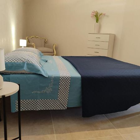 Brezza Di Mare Apartment ปุนตาเซกกา ภายนอก รูปภาพ